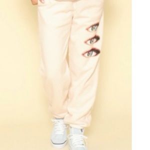 A sight for sore eyes Sweatpants